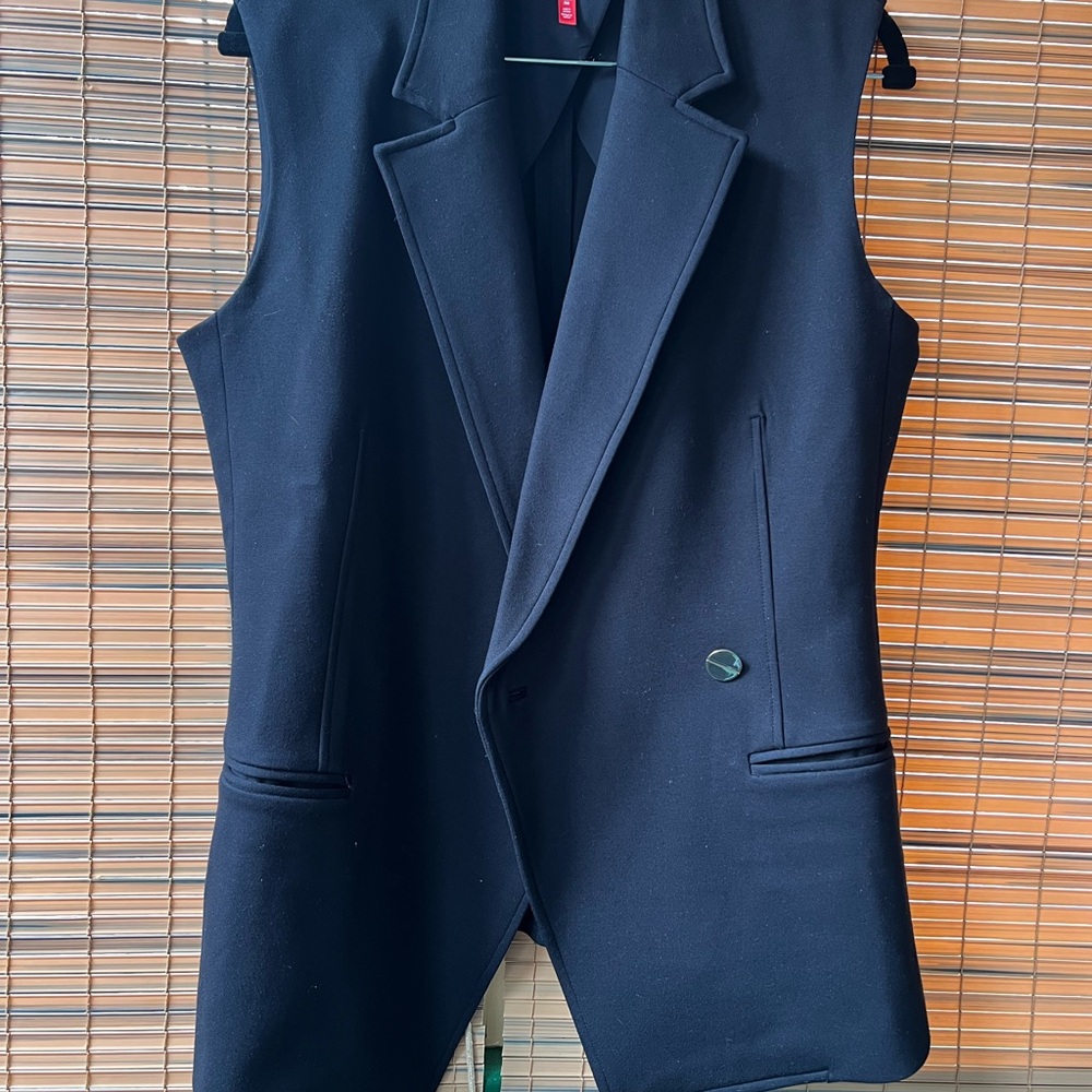 SPANX Black Perfect Asymetrical Tailored Vest Medium